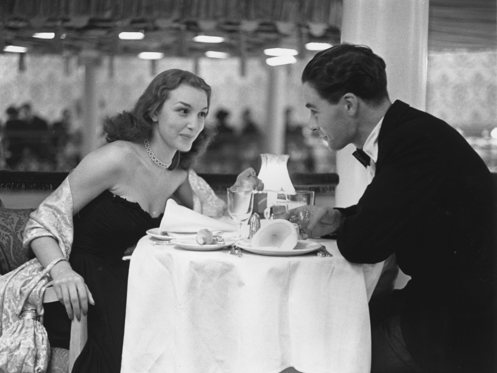 How to Have a Great Conversation With Just About Anyone